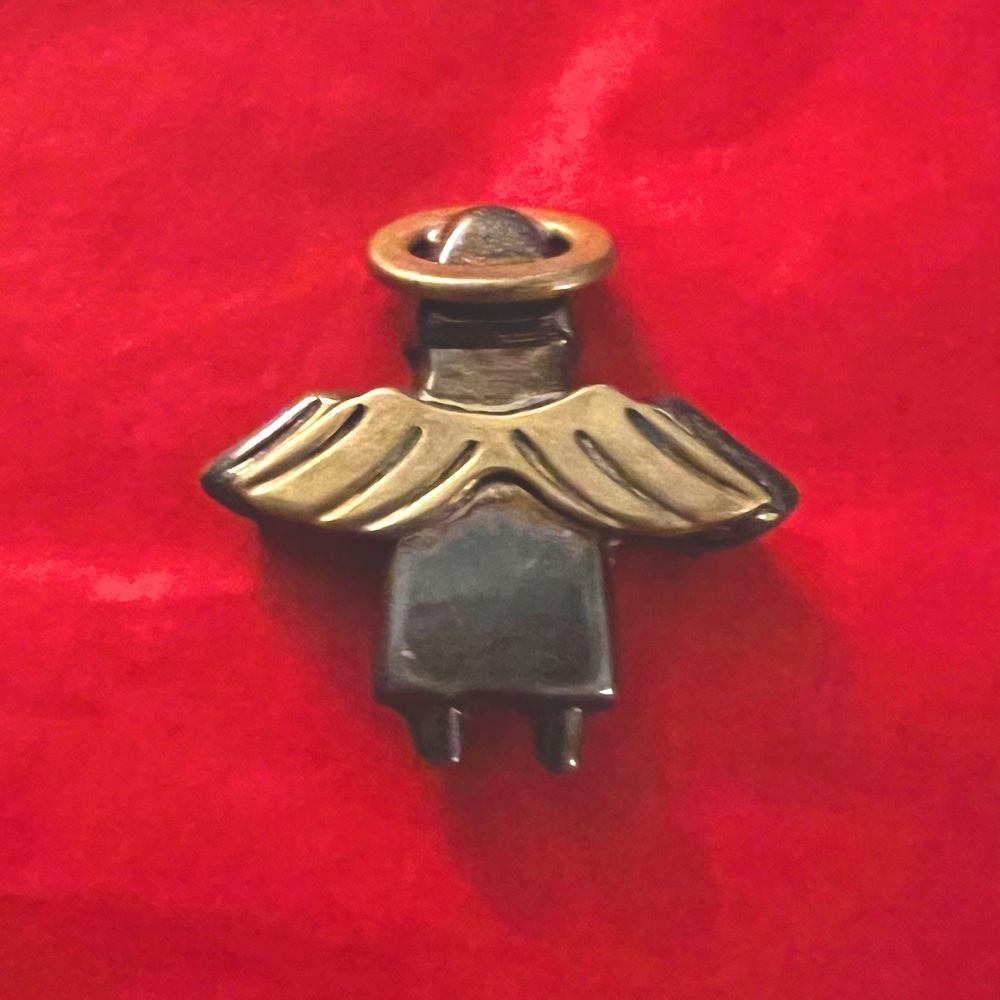Vintage Ange Ailes Sweet Silver Mexico Angel Brooch Lapel Pin Serial#on backPGC